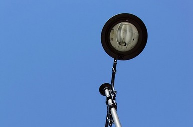 Miasto odstąpiło od umowy na budowę oświetlenia
